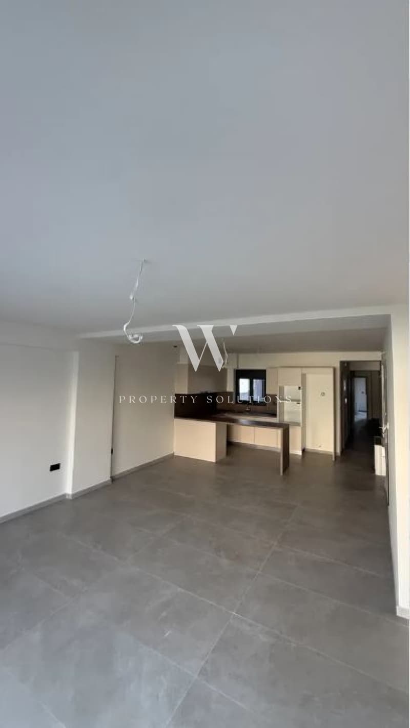 Apartment in Center, Moschato — Photo 5 of 12