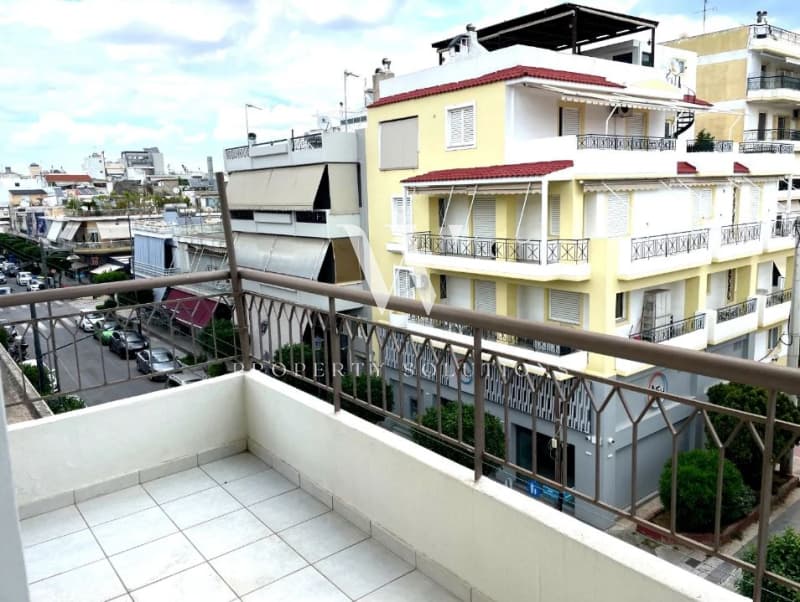 Apartment in Center, Moschato — Photo 10 of 10