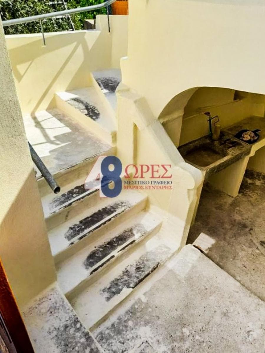 House in Kardamila, Oinousses — Photo 13 of 25