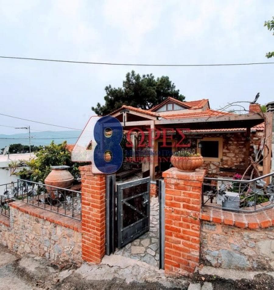House in Amani, Chios — Photo 1 of 25