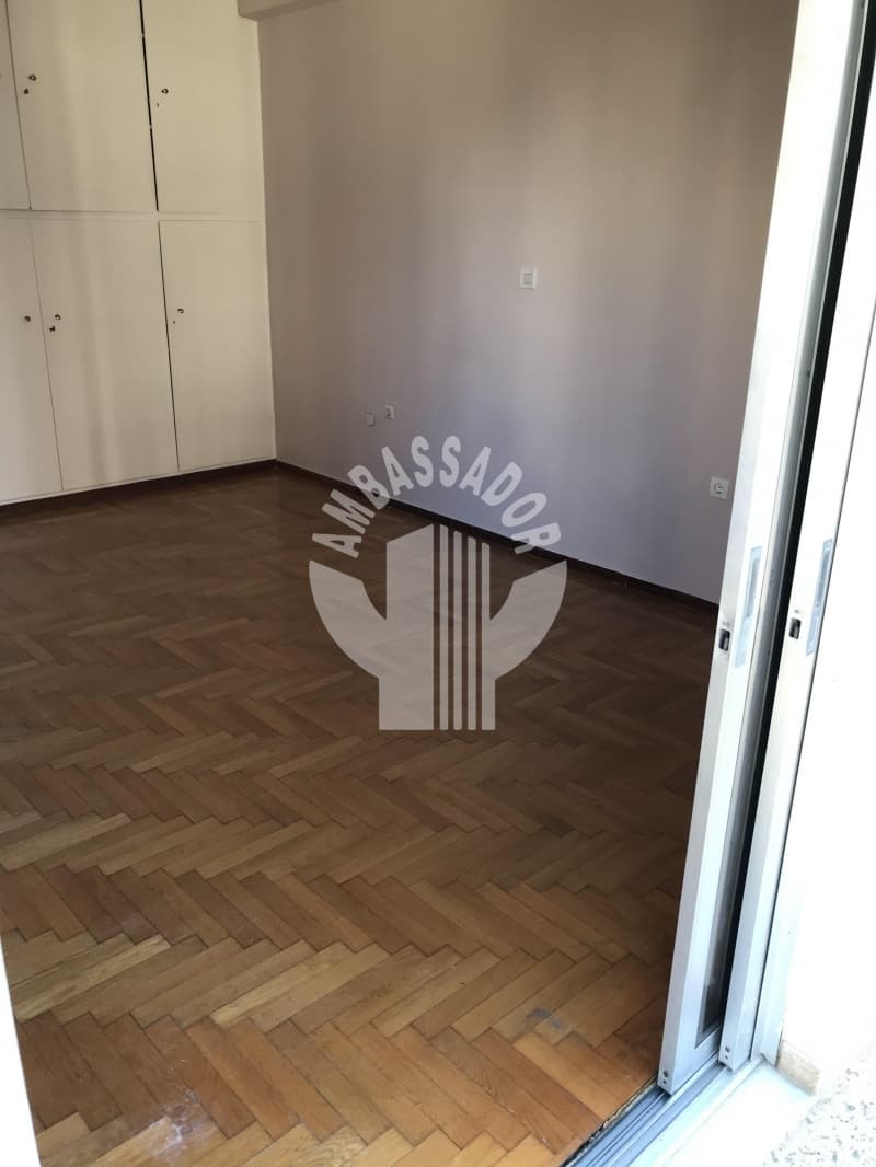 Apartment in Analipsi, Vironas — Photo 8 of 12