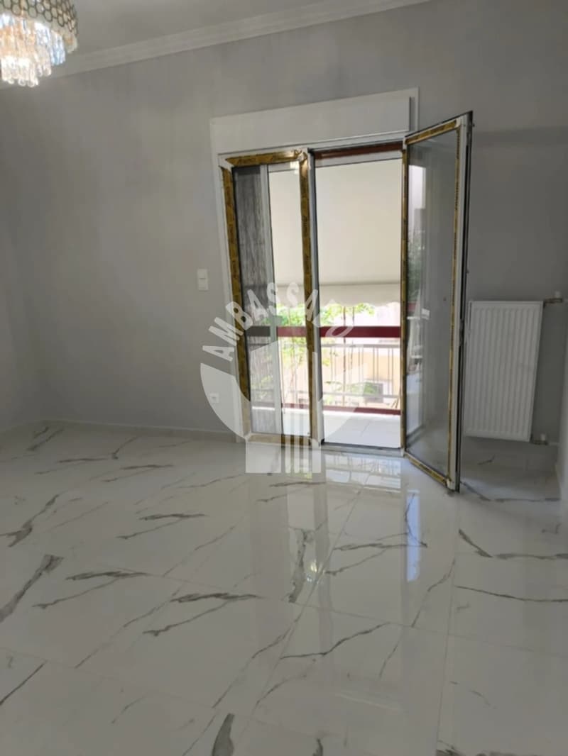 Apartment in Plateia Davaki, Kalithea — Photo 3 of 14
