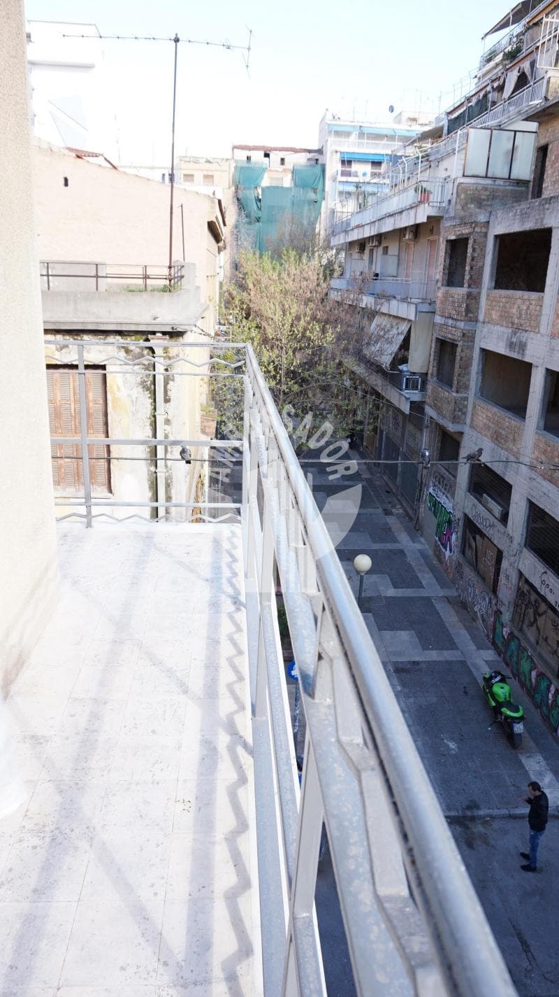 Διαμέρισμα στην Πολυτεχνείο, Εξάρχεια - Νεάπολη — Φωτογραφία 24 από 27