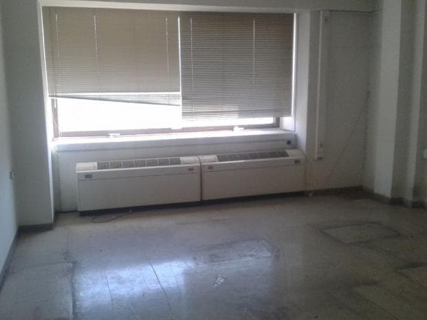 Office in Diilistiria, Piraeus — Photo 2 of 3