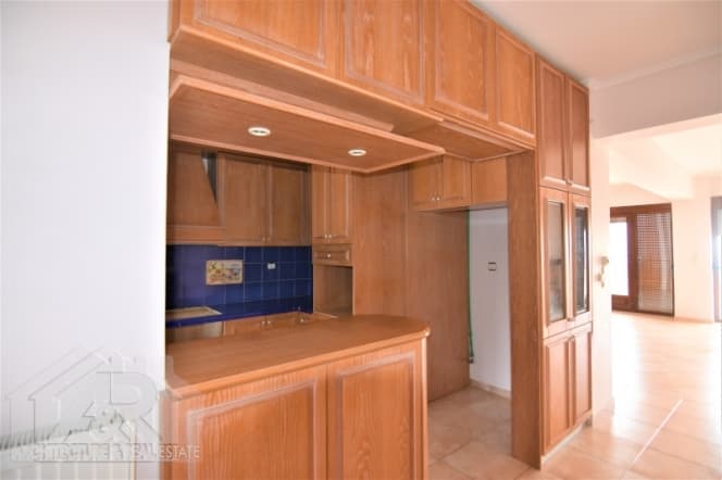 House in Panorama, Panorama — Photo 9 of 30