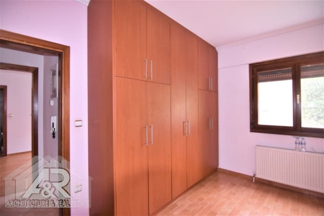 House in Panorama, Panorama — Photo 21 of 30