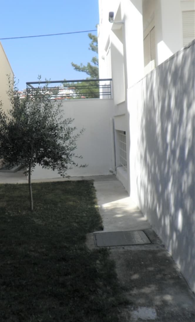 House in Center, Panorama — Photo 21 of 24