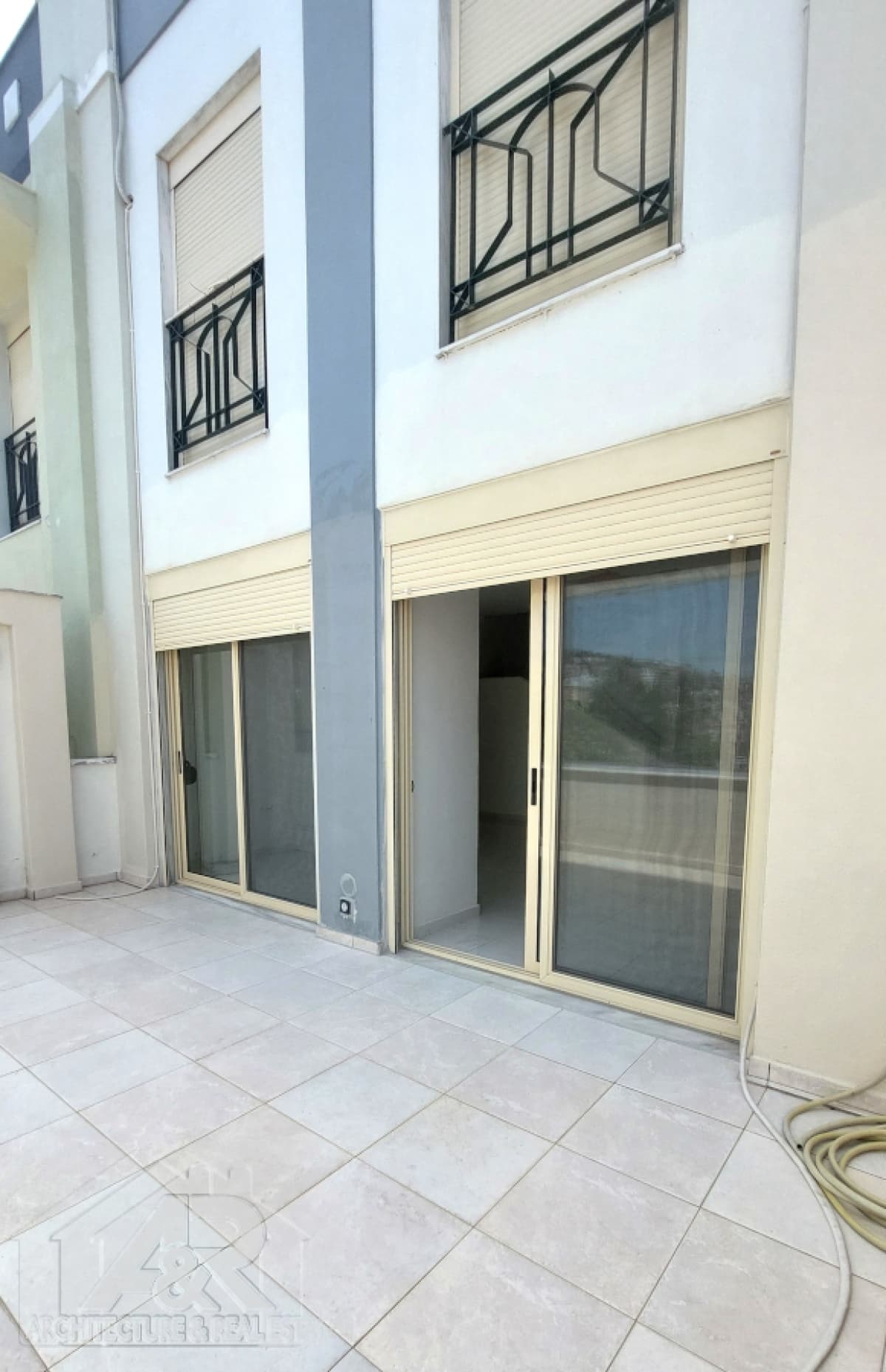 House in Panorama, Panorama — Photo 28 of 30