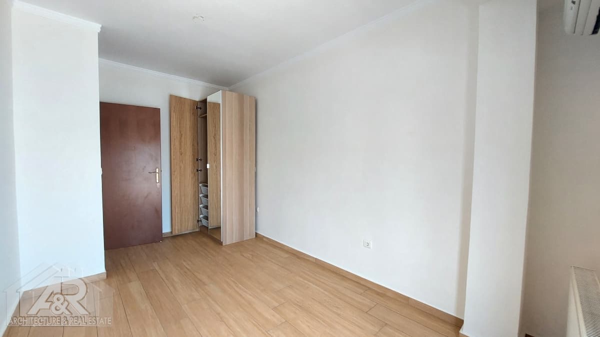 House in Panorama, Panorama — Photo 18 of 30