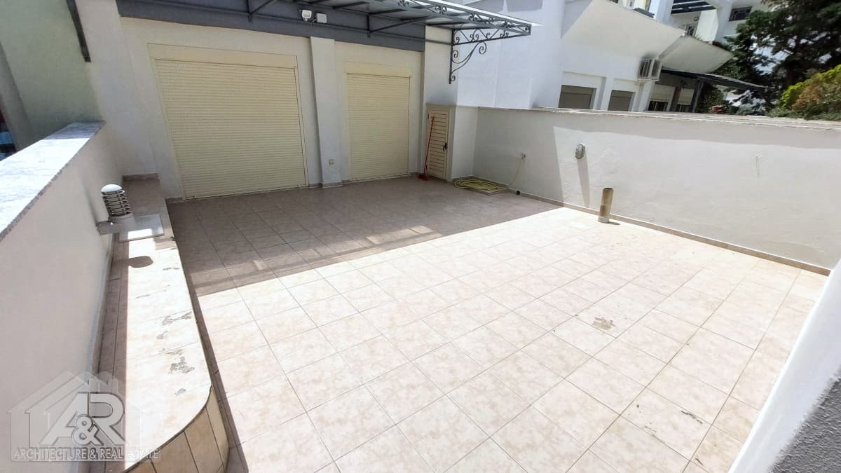 House in Panorama, Panorama — Photo 29 of 30