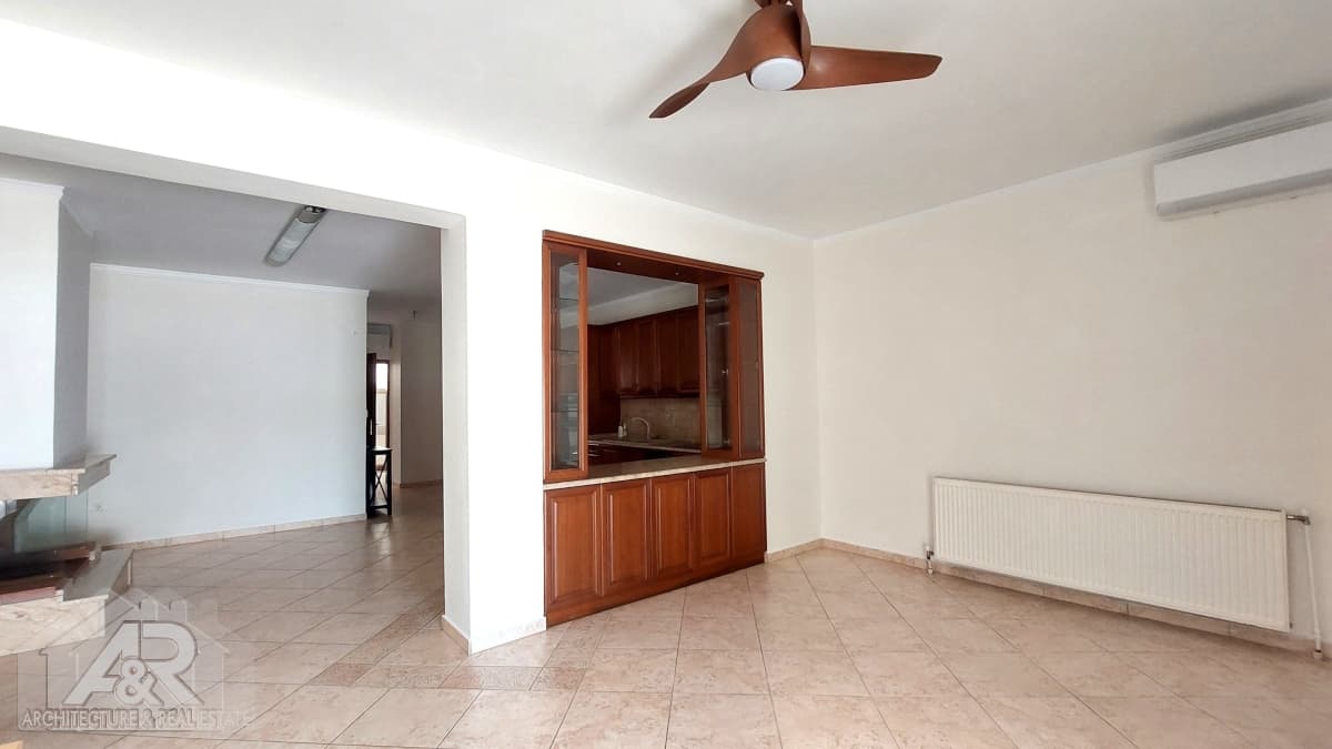 House in Panorama, Panorama — Photo 20 of 30