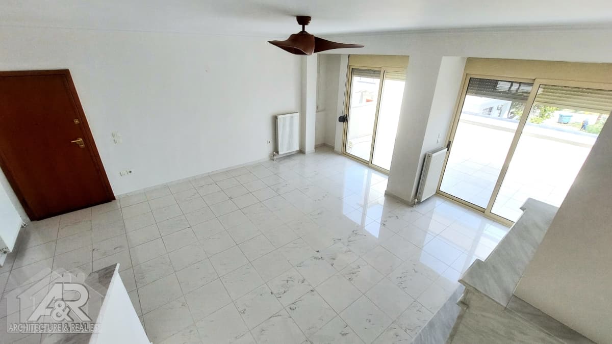 House in Panorama, Panorama — Photo 4 of 30