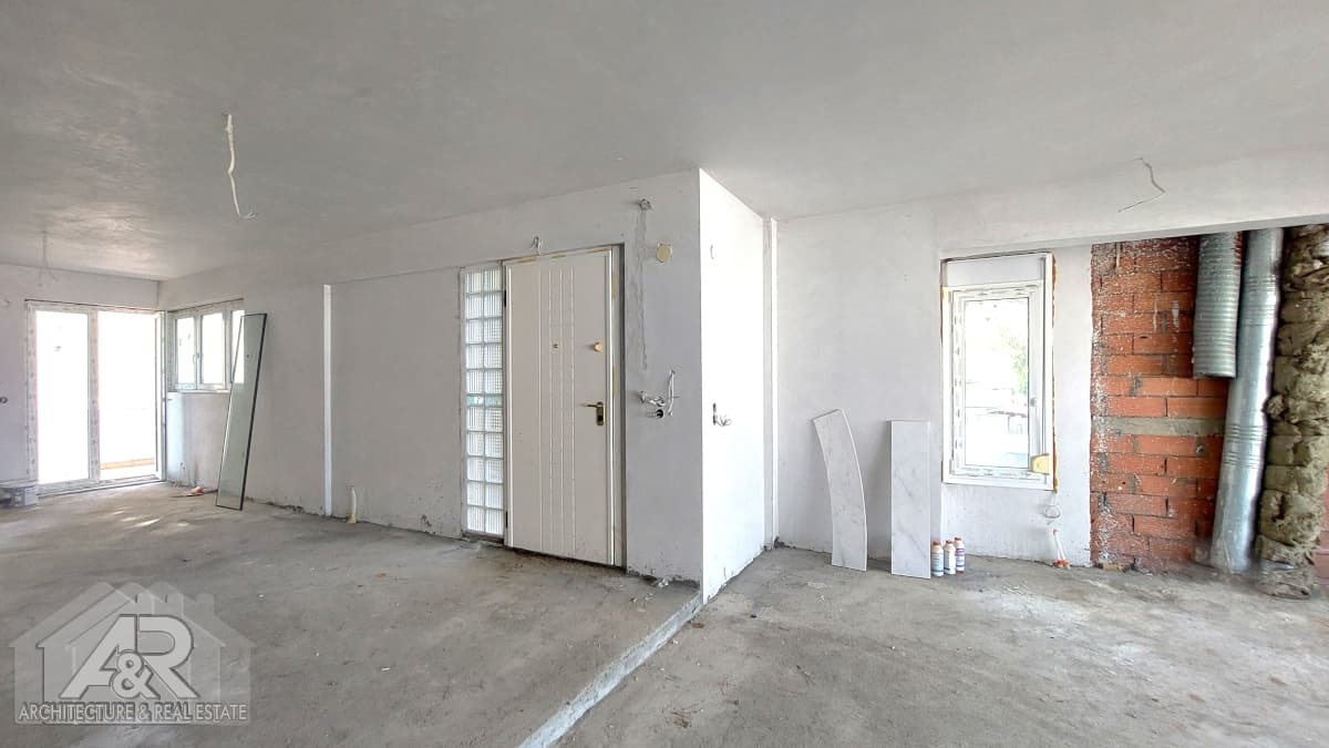 House in Panorama, Panorama — Photo 7 of 22