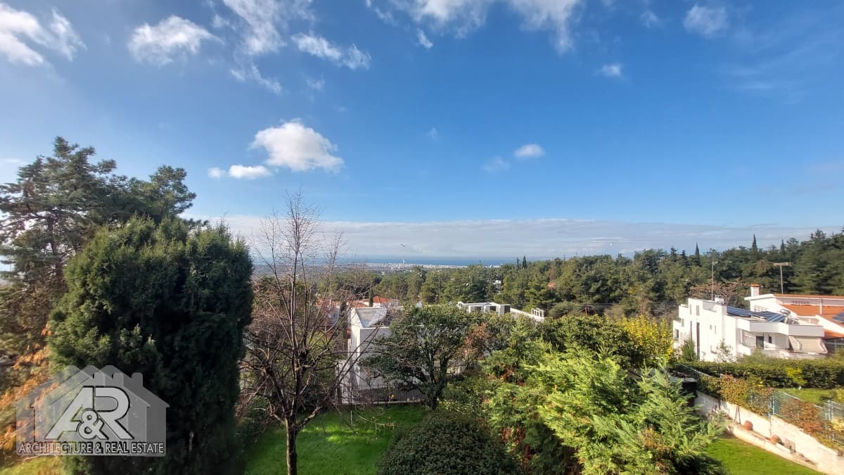 House in Panorama, Panorama — Photo 24 of 24