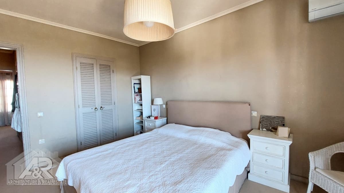 House in Panorama, Panorama — Photo 15 of 24