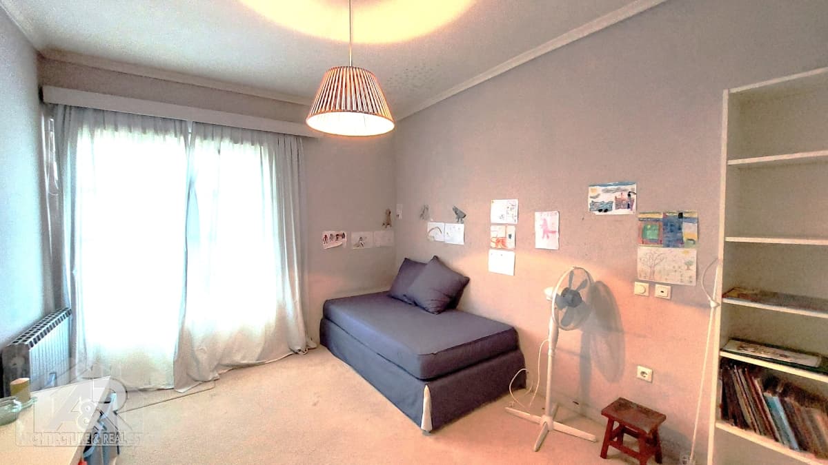 House in Panorama, Panorama — Photo 18 of 24