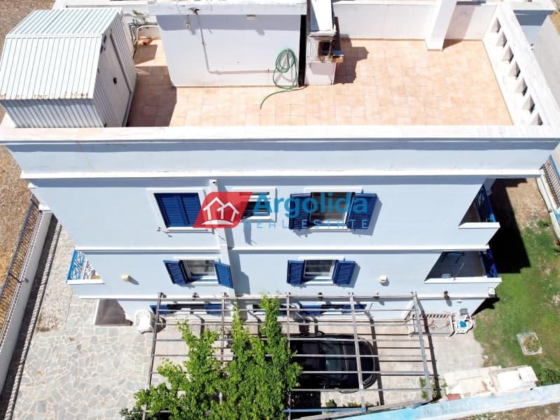 Μονοκατοικία στην Νεράντζα, Βέλο — Φωτογραφία 5 από 26