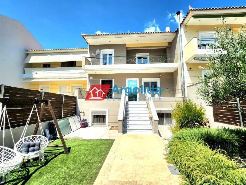 House in Loutraki, Loutraki-Perachora — Photo 3 of 25