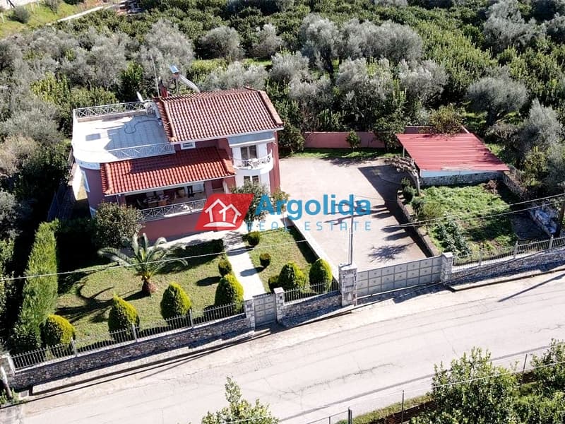Μονοκατοικία στην Σελινούντας, Αίγιο — Φωτογραφία 1 από 27