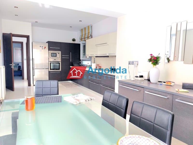 House in Isthmia, Loutraki-Perachora — Photo 5 of 30