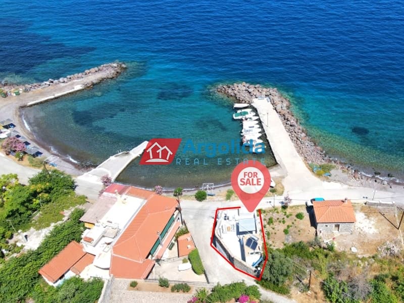 House in Agios Nikolaos, Methana — Photo 5 of 30