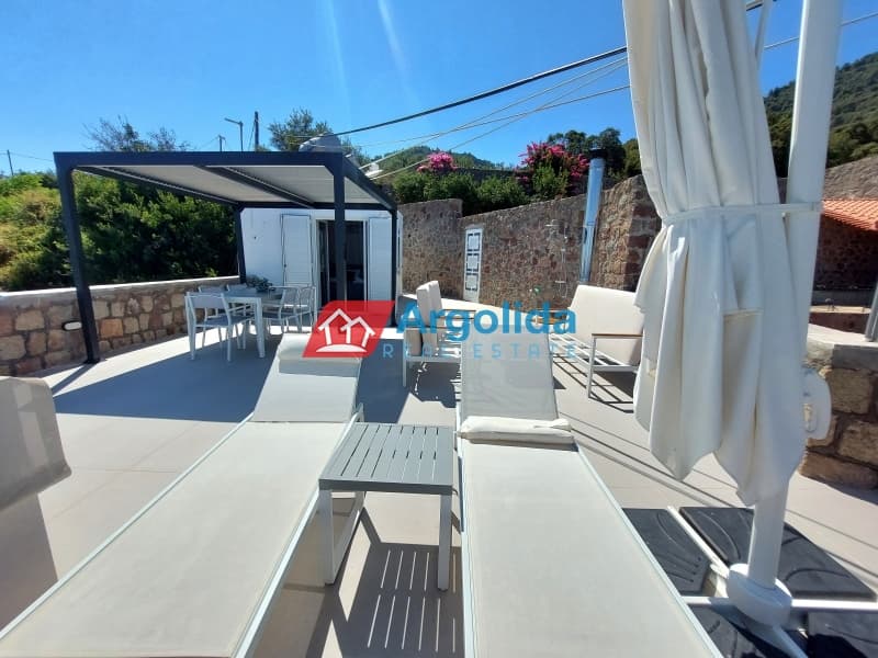 House in Agios Nikolaos, Methana — Photo 24 of 30