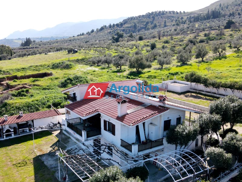 Μονοκατοικία στην Αρχαία Κόρινθος, Κόρινθος — Φωτογραφία 5 από 25