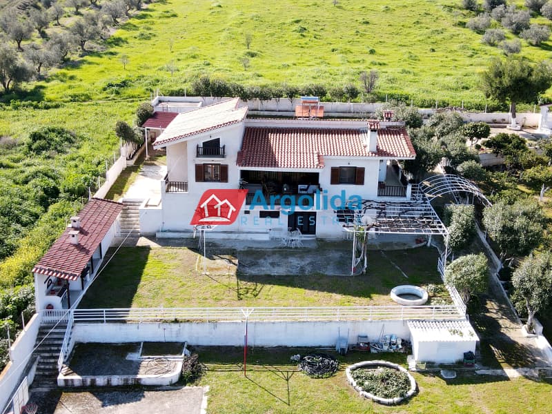 Μονοκατοικία στην Αρχαία Κόρινθος, Κόρινθος — Φωτογραφία 3 από 25