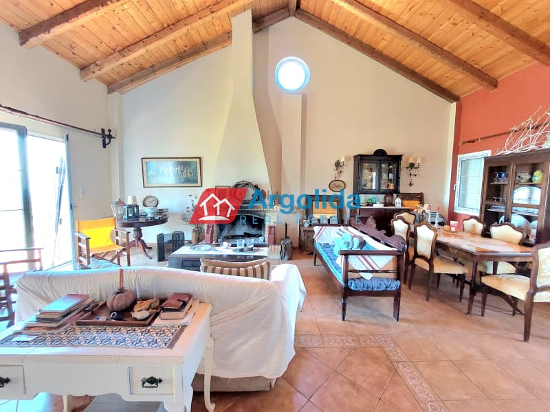 House in Perachora, Loutraki-Perachora — Photo 9 of 30
