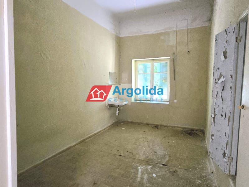 Μονοκατοικία στην Μέση Συνοικία Τρικάλων, Ευρωστίνη — Φωτογραφία 12 από 30