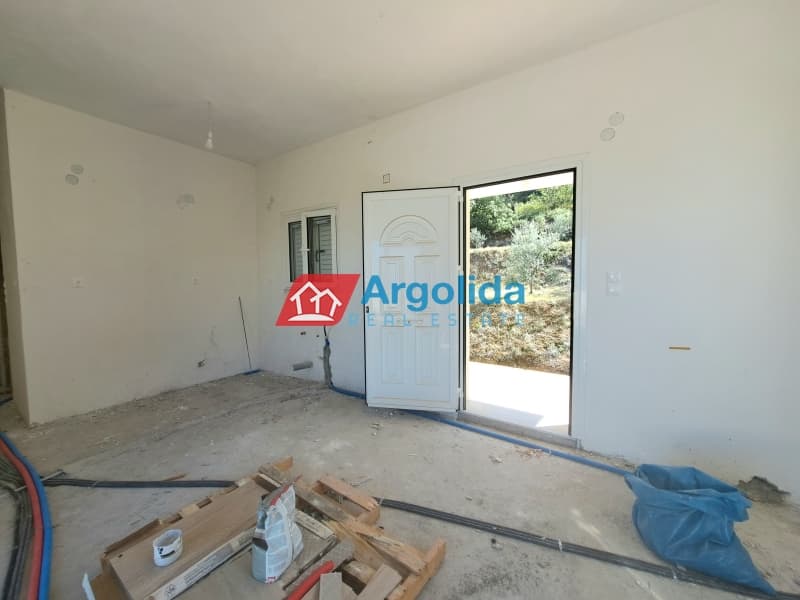 Μονοκατοικία στην Κουμαριάς, Ευρωστίνη — Φωτογραφία 28 από 30