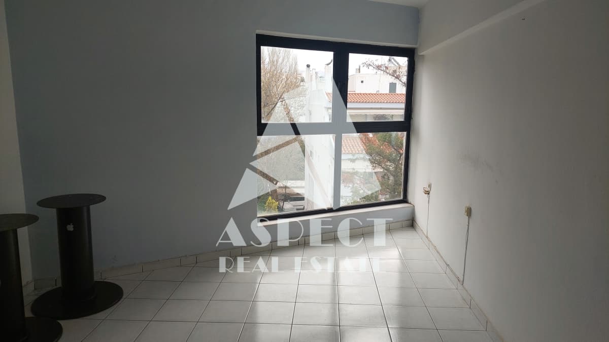 Office in Center, Melissia — Photo 4 of 14