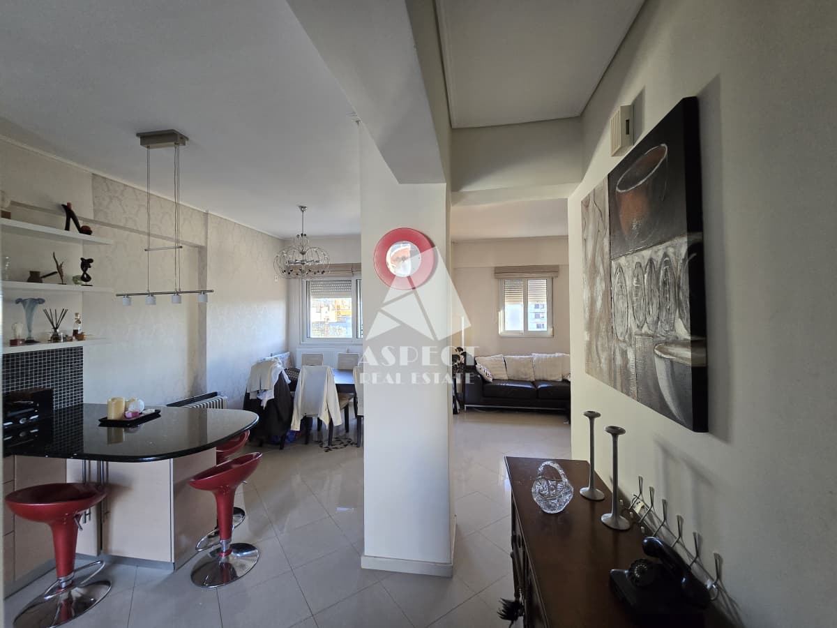 House in Kokkinia, Marousi — Photo 4 of 21