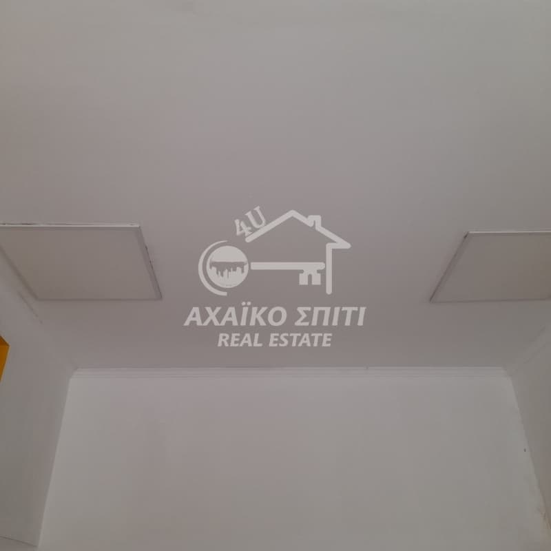 Retail Store in Pyrosvestio, Patra — Photo 5 of 16