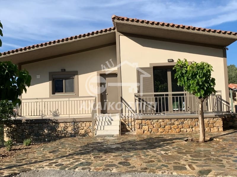 House in Center, Akrata — Photo 13 of 18