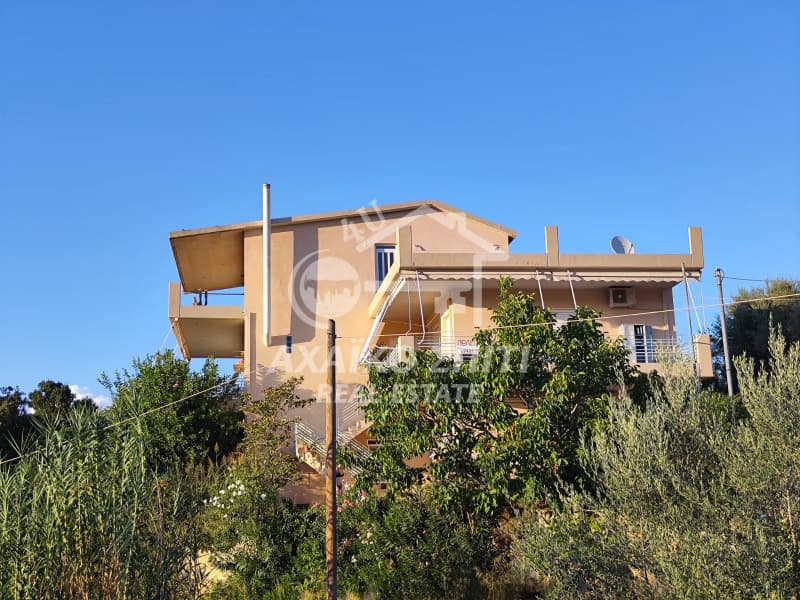 House in Kallitheokampos, Messatida — Photo 1 of 17