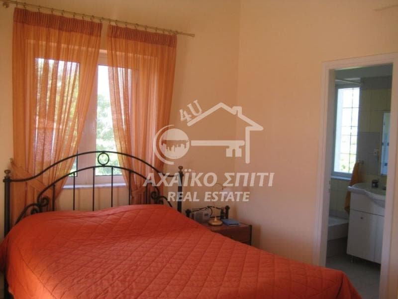 House in Center, Diakopto — Photo 7 of 24