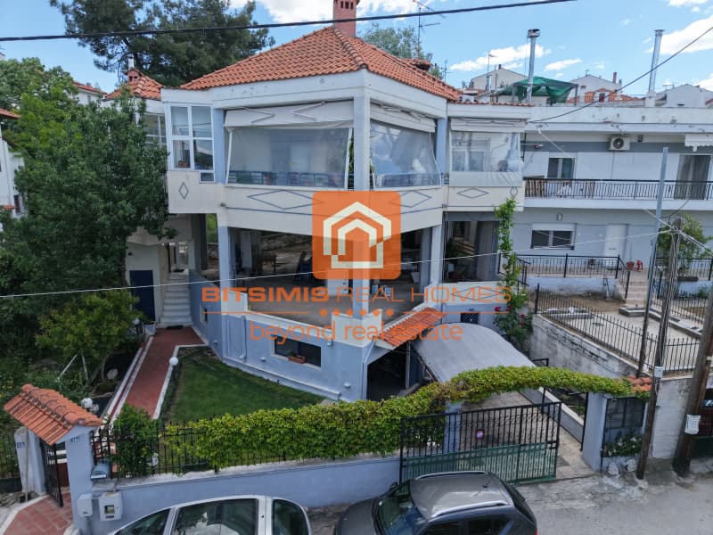 Μονοκατοικία στην Φίλυρο, Πεύκα — Φωτογραφία 2 από 25