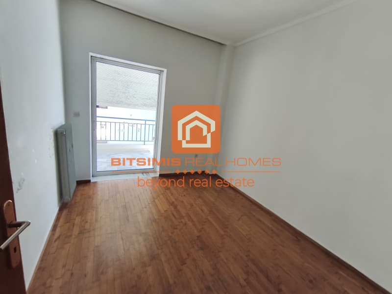 Apartment in Votsi, Kalamaria — Photo 14 of 28