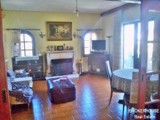 House in Saronida, Saronida — Photo 3 of 11