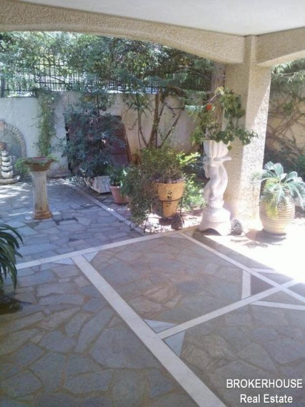 House in Saronida, Saronida — Photo 7 of 11