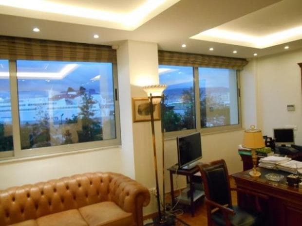 Office in Terpsithea, Piraeus — Photo 5 of 9