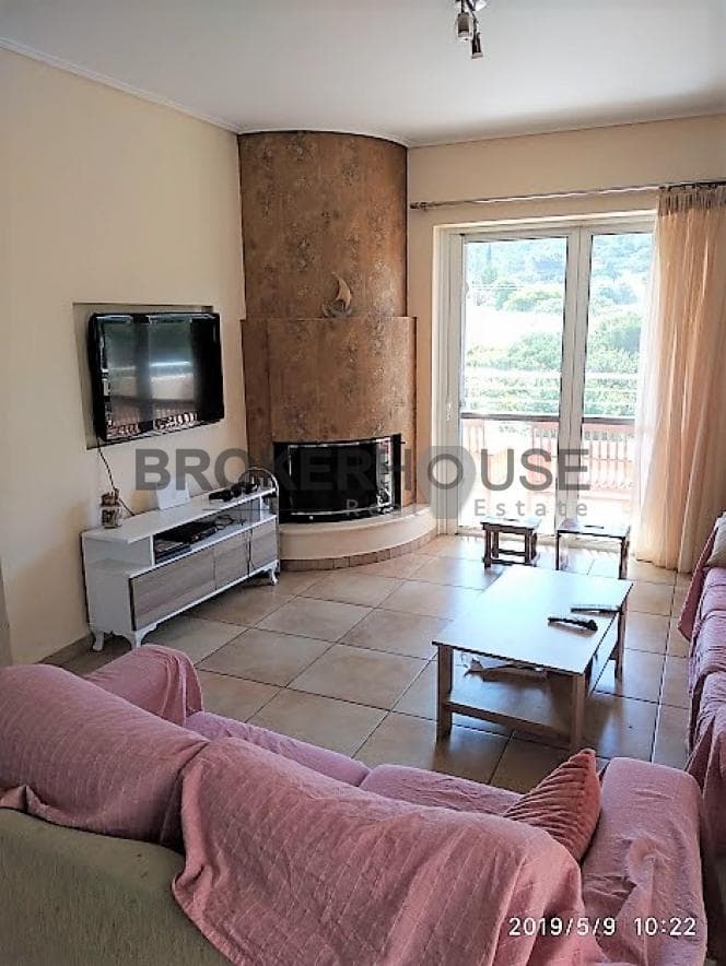 House in Galazia akti, Kalivia Thorikou — Photo 5 of 24