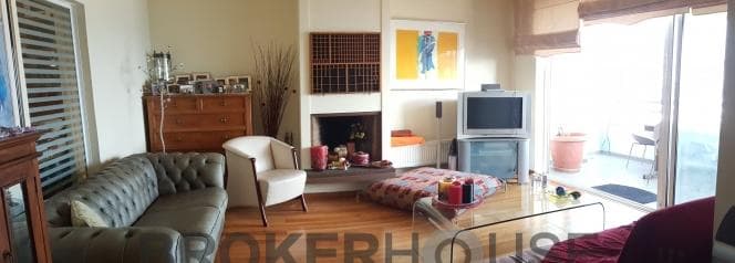 House in Mikrolimano, Piraeus — Photo 3 of 13