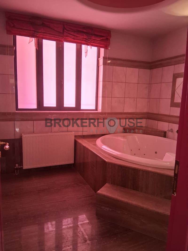 House in Terpsithea, Glyfada — Photo 11 of 23