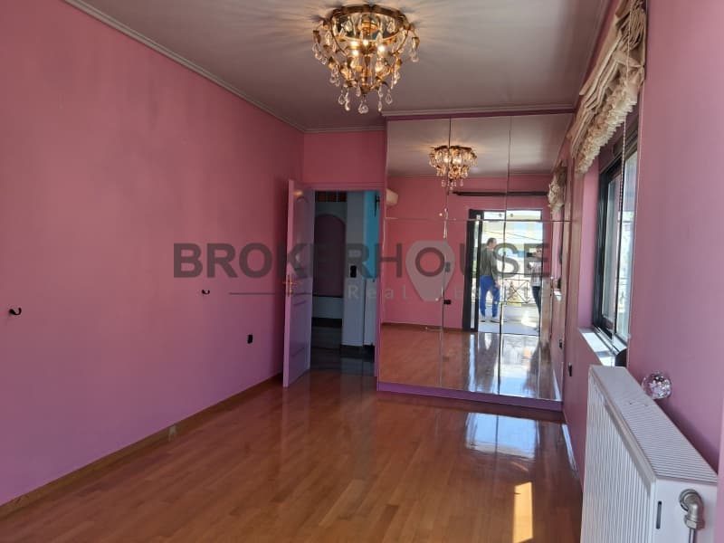 House in Terpsithea, Glyfada — Photo 18 of 23
