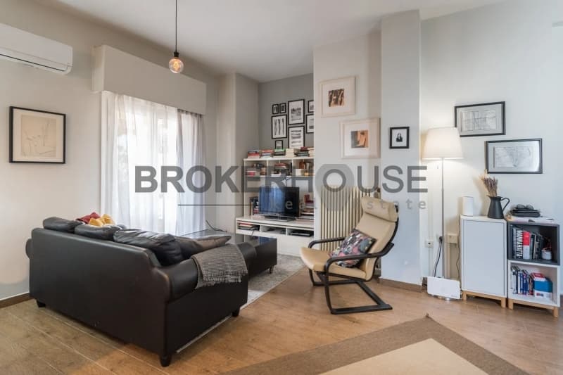 Apartment in Agios Nikolaos Kaisarianis, Kaisariani — Photo 1 of 17