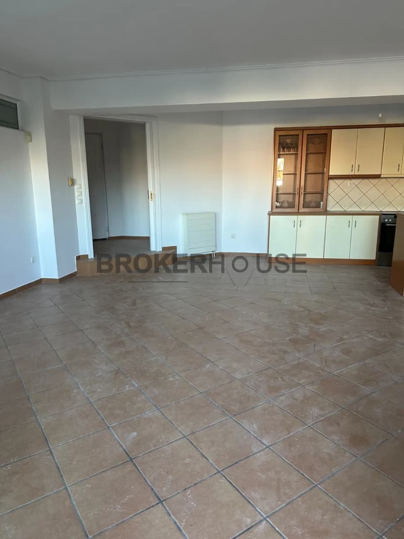 House in Center, Voula — Photo 7 of 10