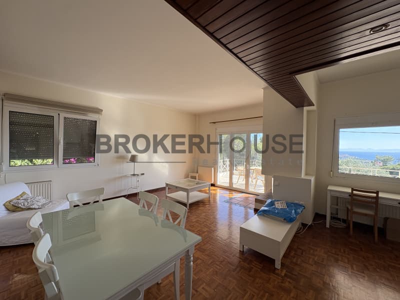 House in Saronida, Saronida — Photo 1 of 30