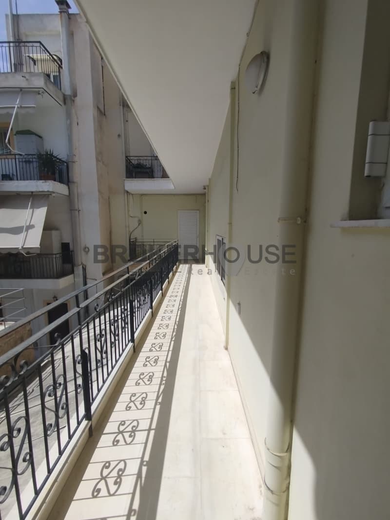 Apartment in TEI Peiraia, Aigaleo — Photo 5 of 19